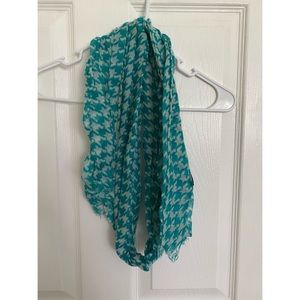 Blue and white wrap scarf